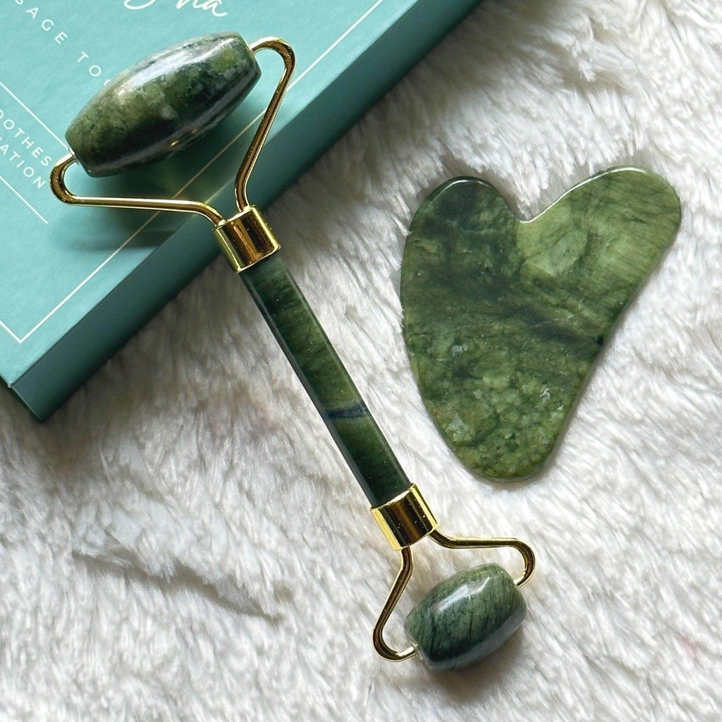 Forrest Jade roller and Gua Sha set ฟอร์เรสท์ ลูกกลิ้งหยก กัวซา เชท - Image 3